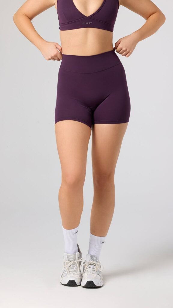Embody High-Waisted 5.5'' Shorts